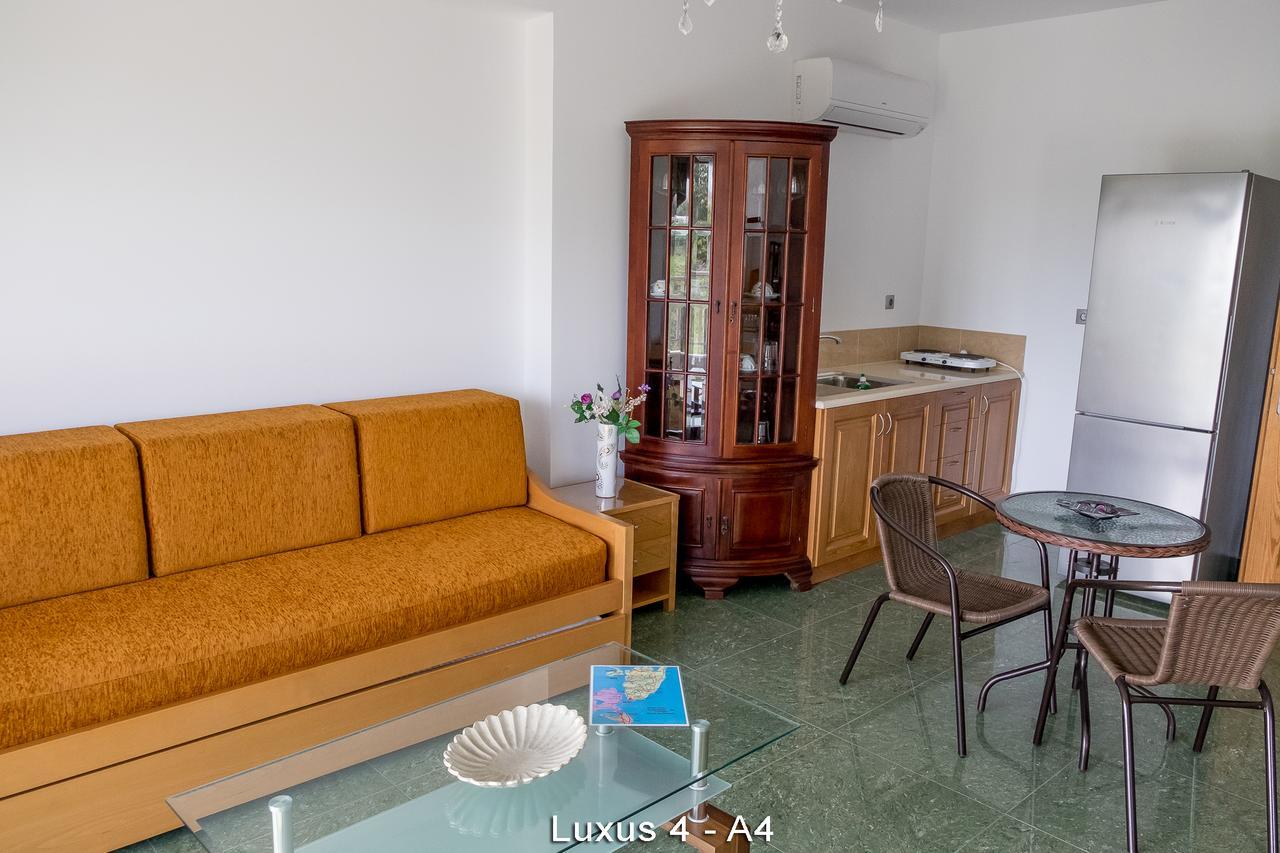 Ionion Star Hotel Preveza Exteriör bild